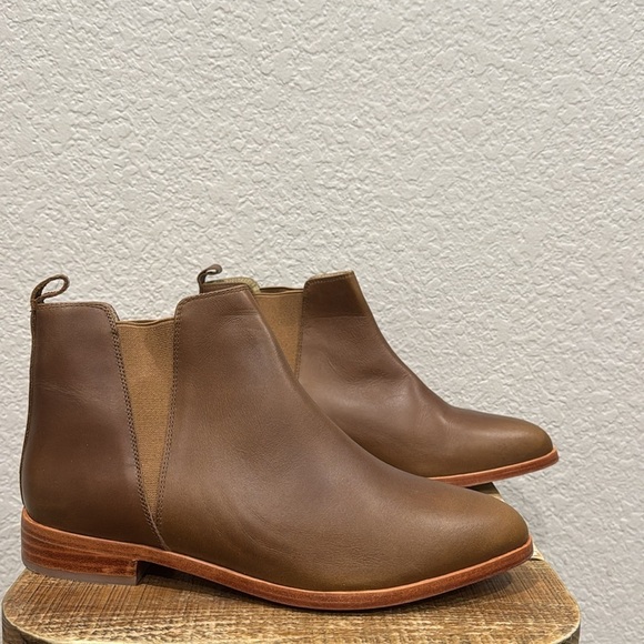 Nisolo Eva Everyday Chelsea Boot Brown Size 11 - Picture 2 of 8